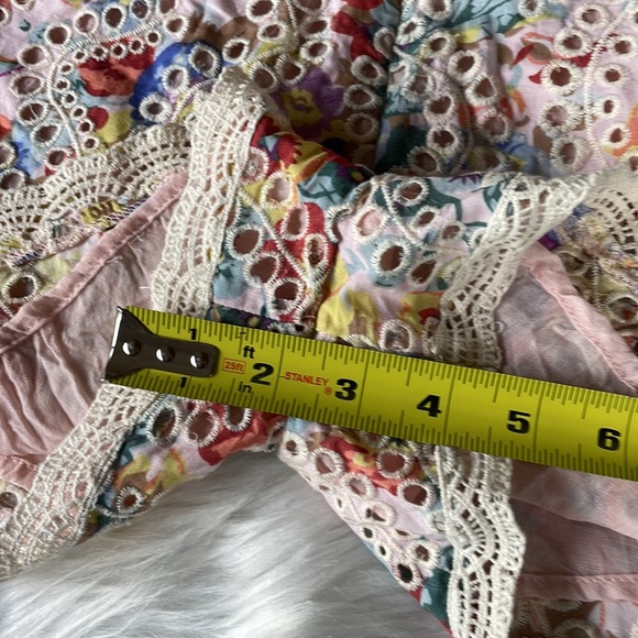 Entro floral eyelet lace romper EUC size Small - Picture 12 of 13